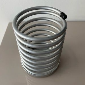 🗽NWT Modern Pens / Pencils Utility Cup